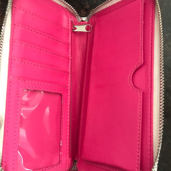 Disney designer purse and wallet - Picture 6 of 6